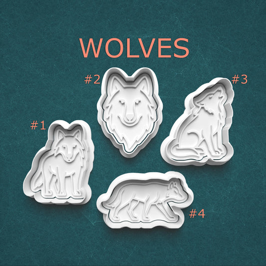 Majestic Wolf Cookie Cutter – Sitting Wolf Design for Nature Bakes