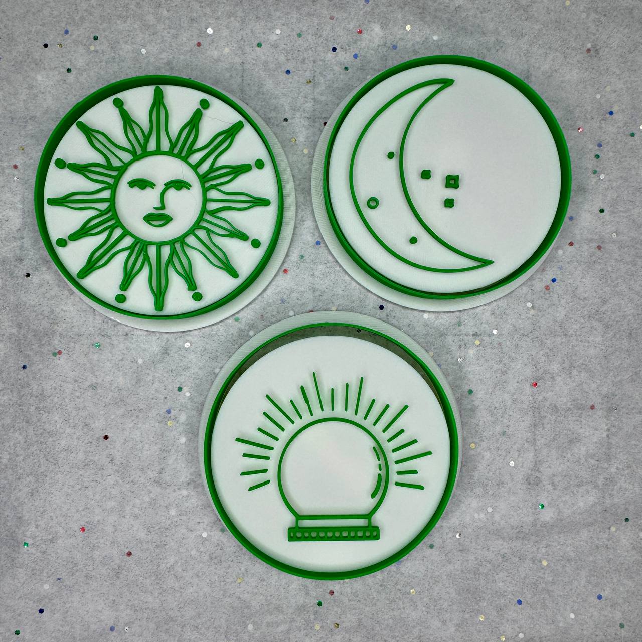 Tarot Cookie Cutter & Stamp Set – Sun, Moon, Crystal Ball