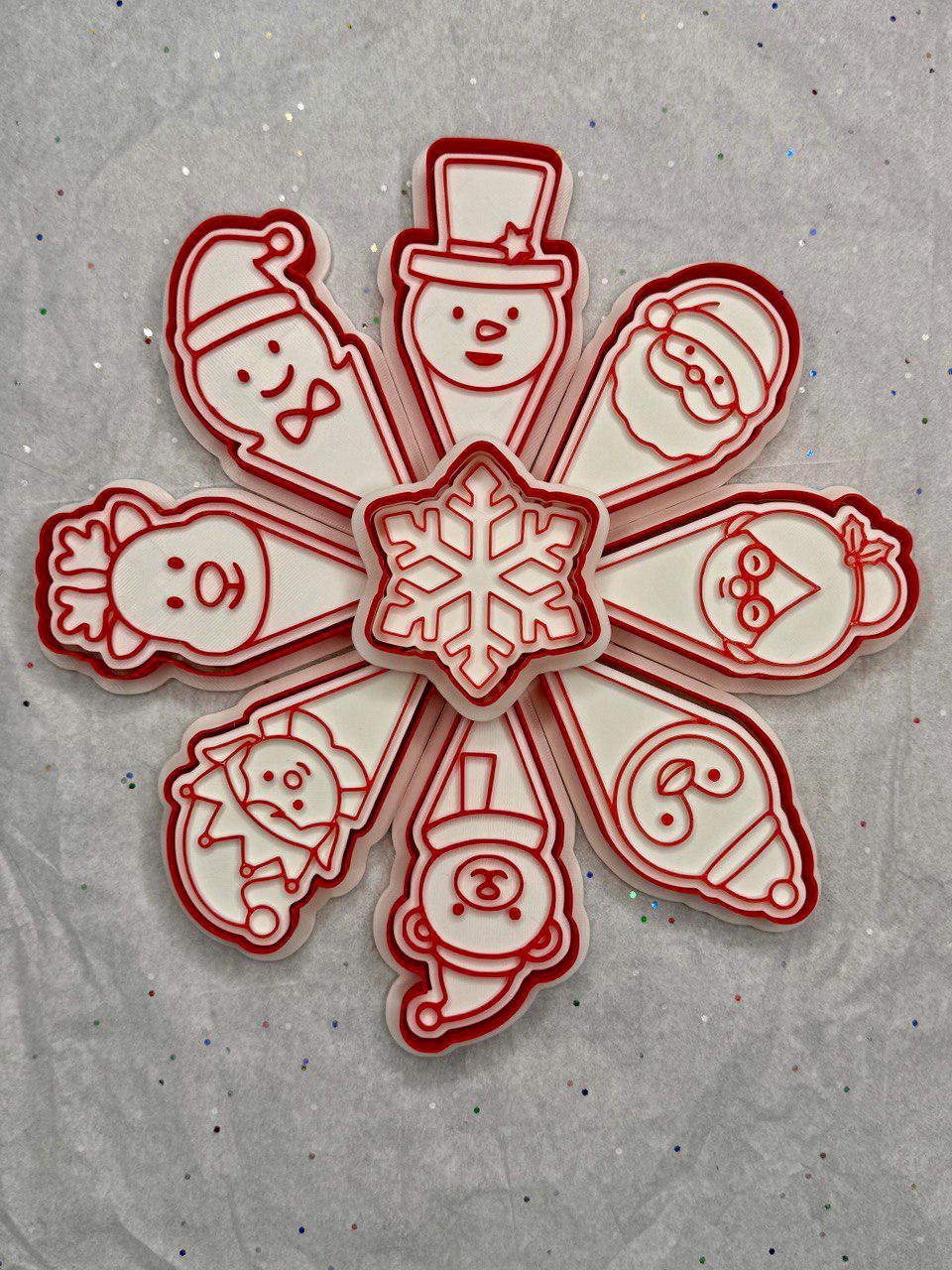 Christmas Cookie Platter Cutter Set – 8 Characters + Snowflake Center